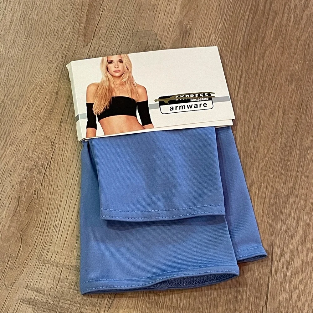 Arm wear blue size s/m NWT